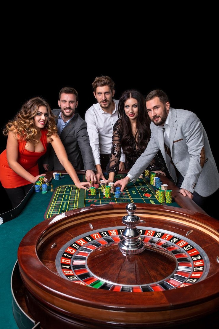 rapi138 mobile app home screen showing football betting and casino games